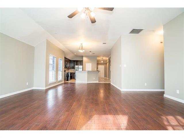 Building Photo - 8009 Indian Palms Trail