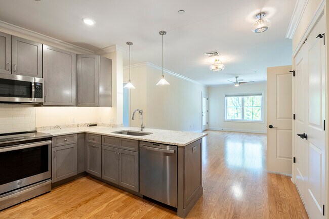 Foto del edificio - 233 Danbury Rd