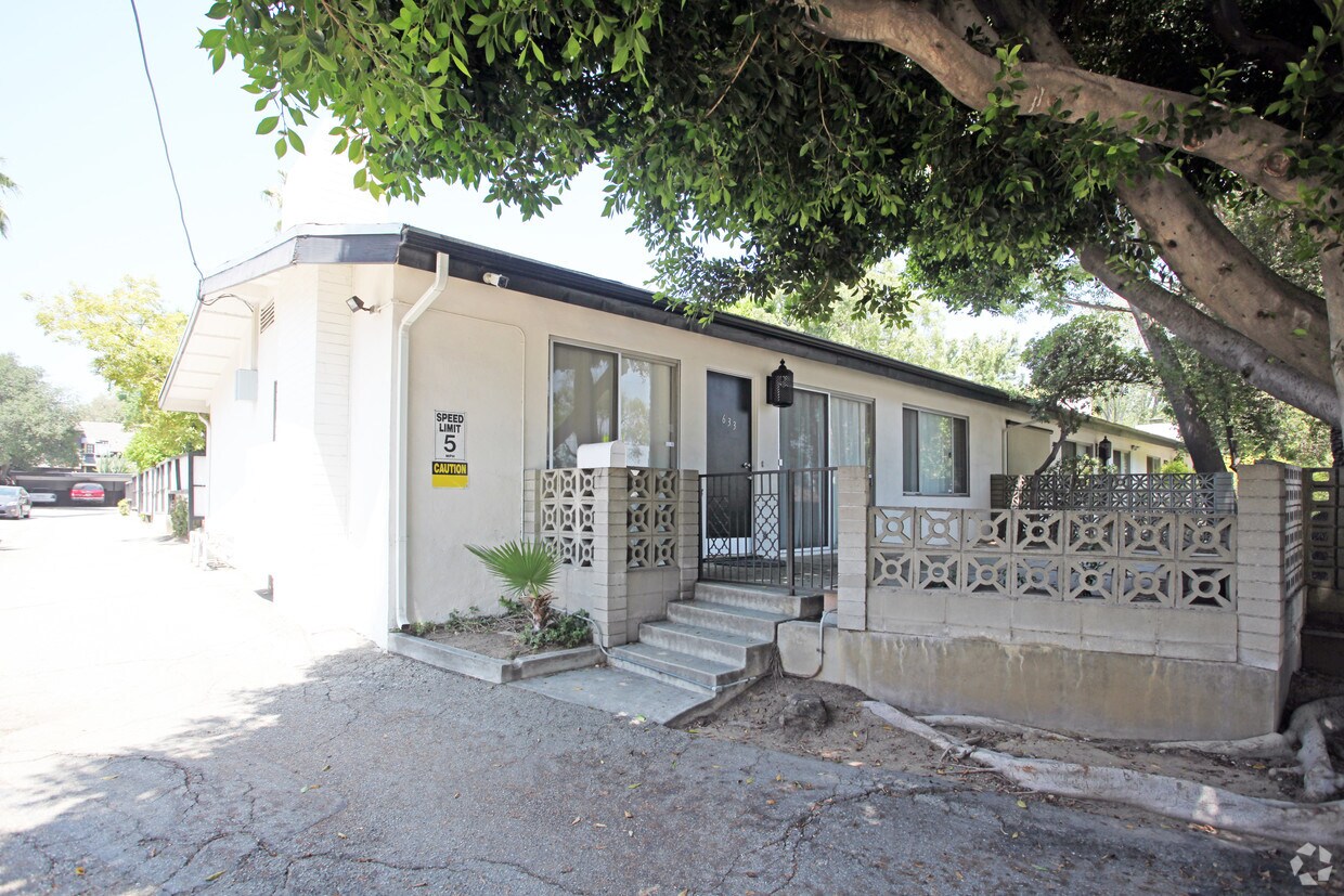 Building Photo - 615-629 S Pasadena Ave