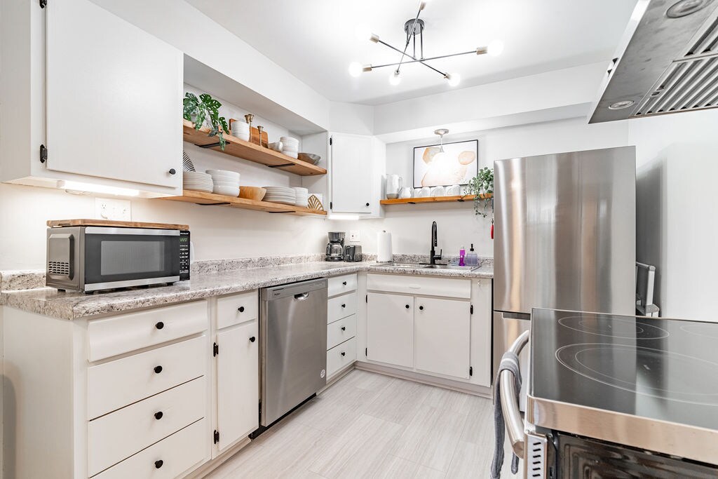 Foto principal - 1021 Carlisle Ave