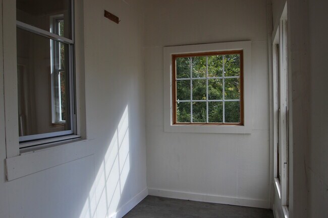 Foto del edificio - 6907 Belair Rd