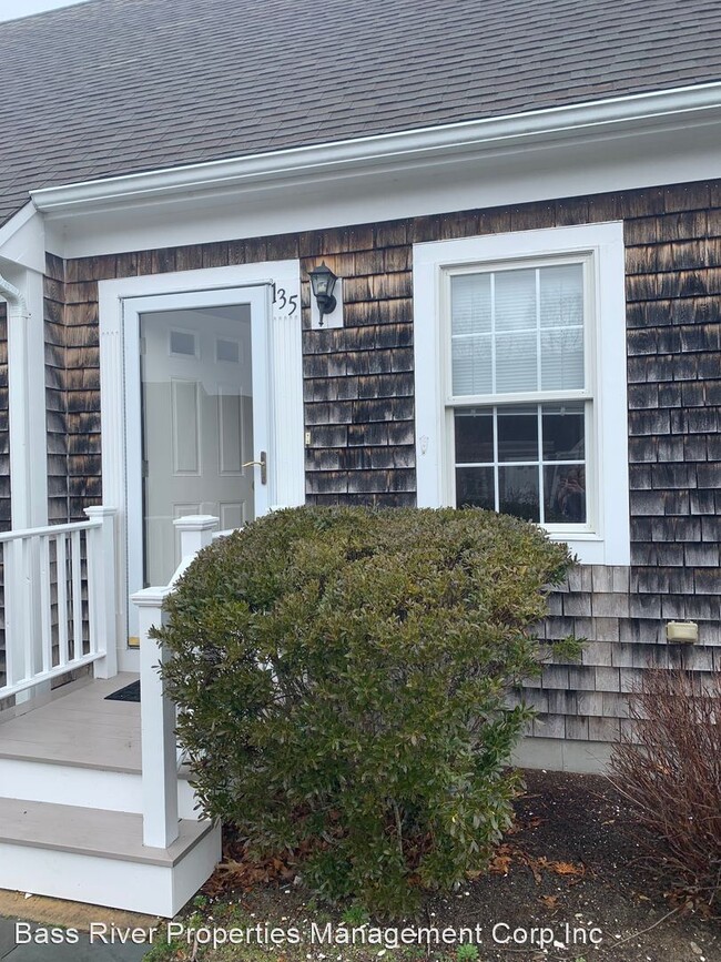Building Photo - 3 br, 2 bath House - 121 Camp Street, Unit...