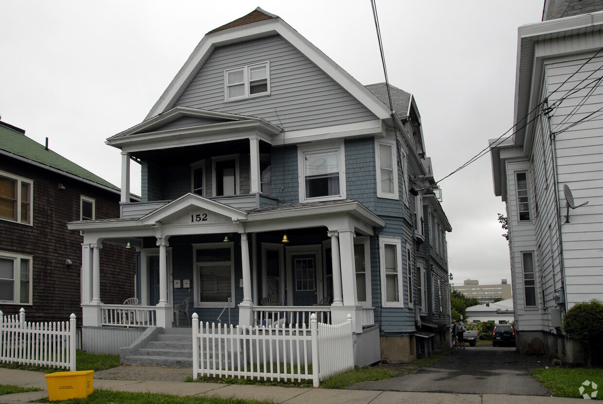 Foto del edificio - 152 Oak St
