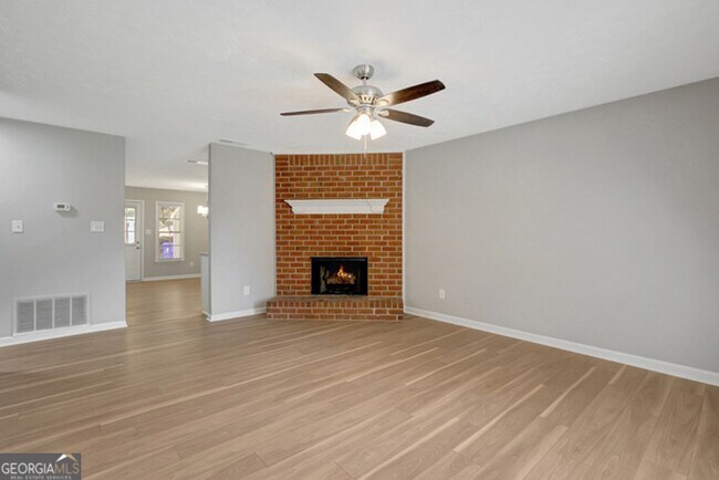 Building Photo - 105 Belle Dr