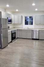 Building Photo - 312 Lincoln St