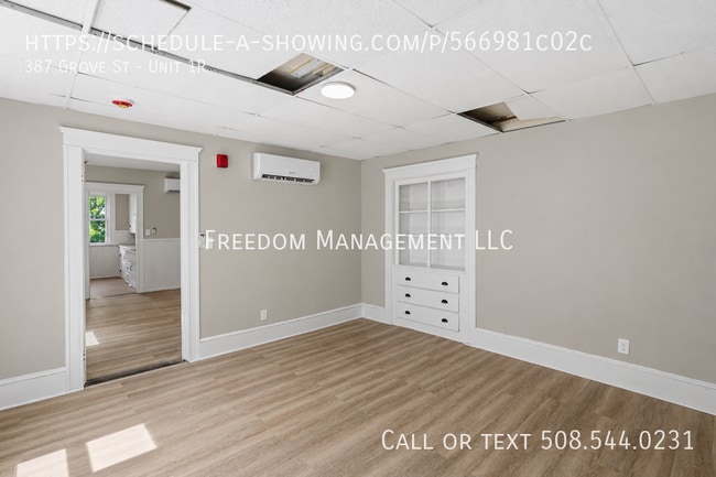 Building Photo - 387 Grove St