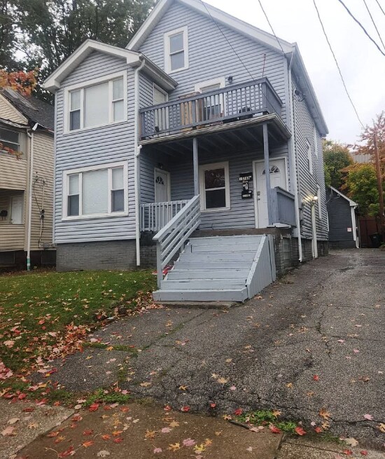 Foto del edificio - 15786 Mandalay Ave