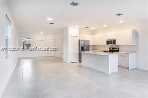 Building Photo - 4 br, 2.5 bath House - Westview By Lennar