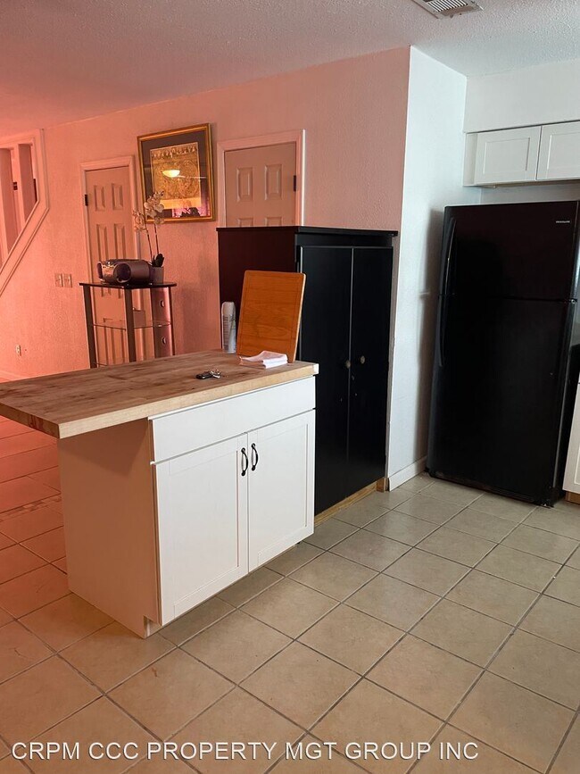 Building Photo - 4 br, 3.5 bath House - 3110 Debra Blvd