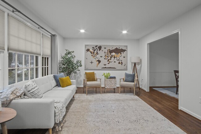 Building Photo - Lovely Single Family Home in the Saratoga ...