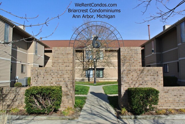 Building Photo - 325 Briarcrest Dr