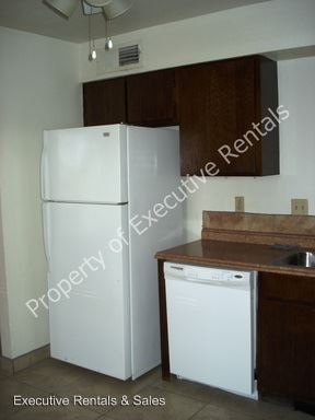 Foto del edificio - 2454 La Fonda Ct