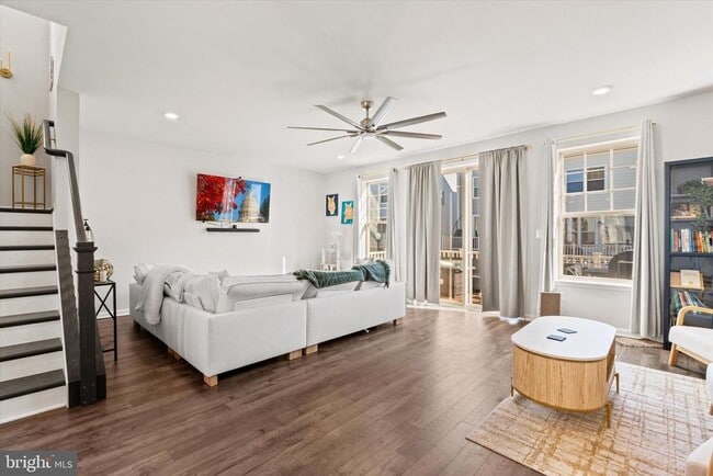 Building Photo - 9354 Barnes Lp