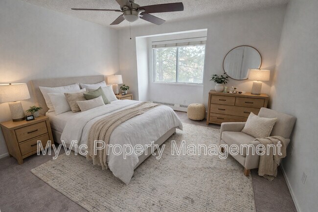 Photo du bâtiment - 11045-11123 123 St NW