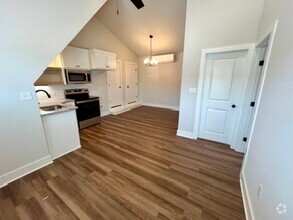 Building Photo - 127 N Hawkstone Dr