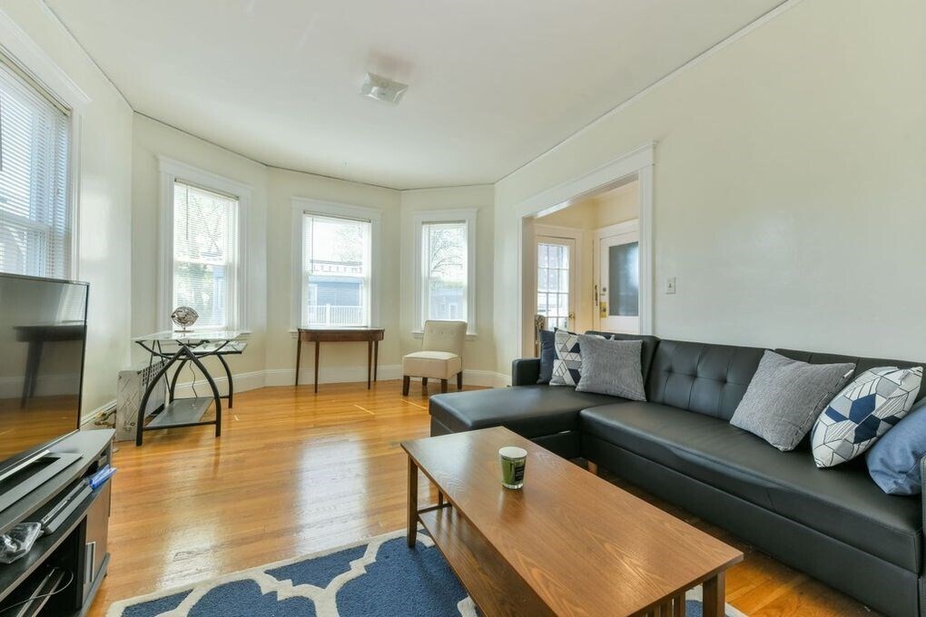 Primary Photo - 11 Parkton Rd