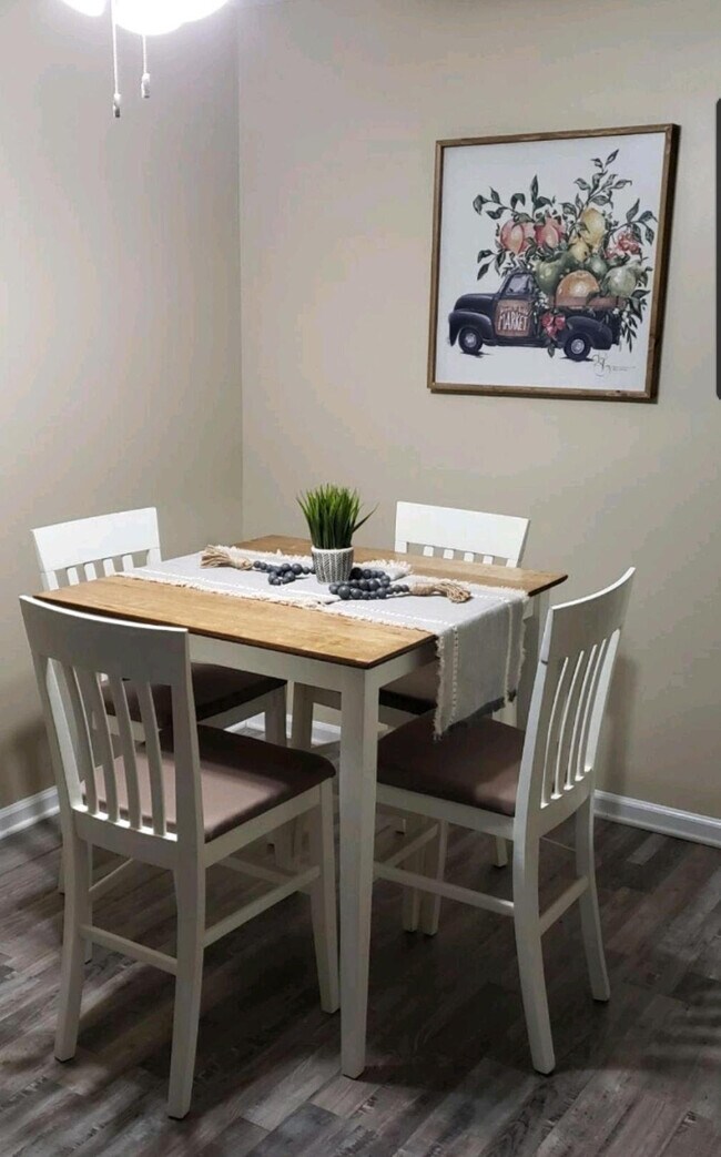 Foto del edificio - Deerfield Commons Townhomes