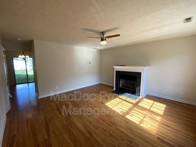Foto del edificio - 4345 Normandy Ct