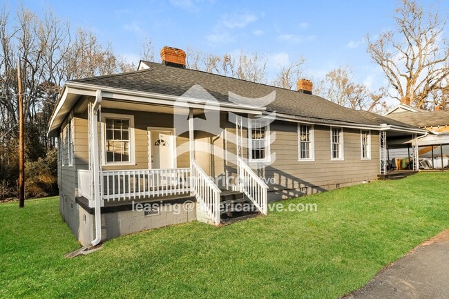 Building Photo - 30 Smythe St