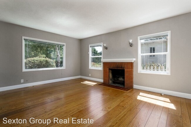 Building Photo - 2 br, 1 bath House - 7741 Greenly Dr
