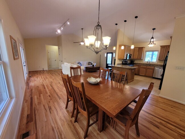 Foto del edificio - 97 N Coyote Springs Farm Rd