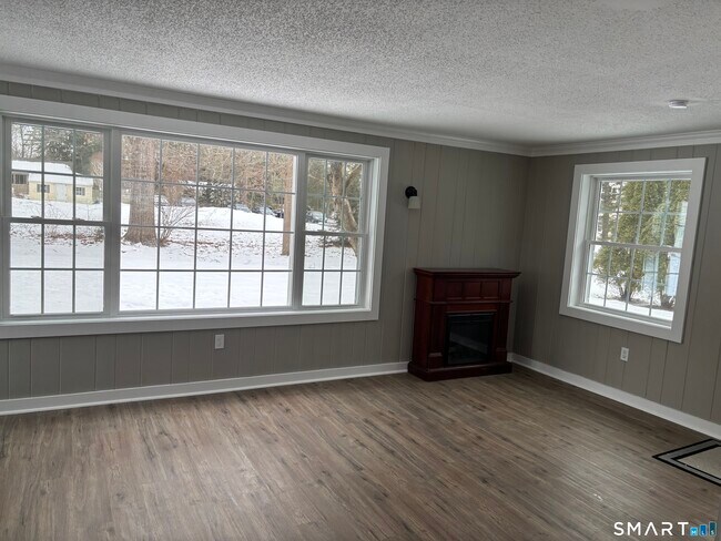 Foto del edificio - 88 Douglas Rd