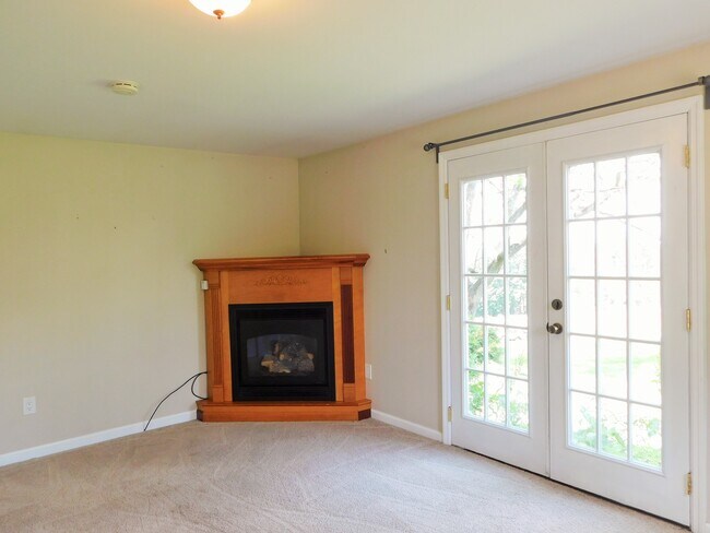 Building Photo - 133 T-513