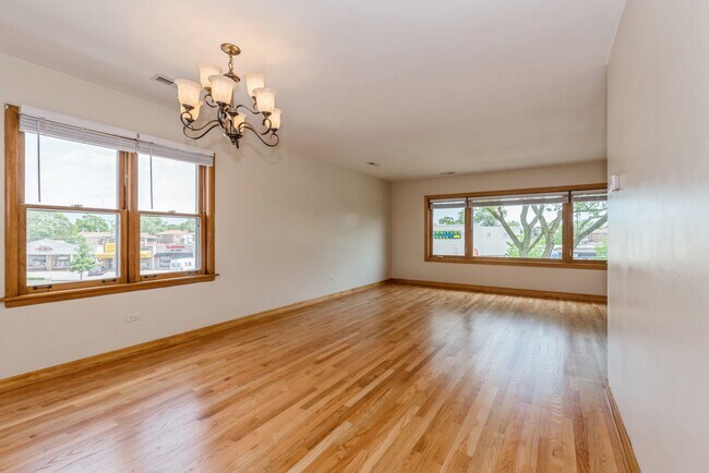 Living/Dining - 8108 N Oriole Ave