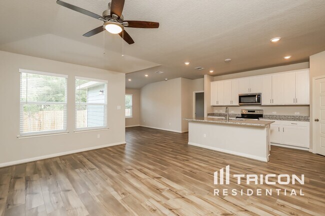 Foto del edificio - 13535 Emerson Way Saint Hedwig TX