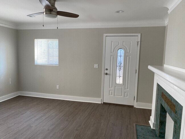 Living Room - 1045 Browning Blvd