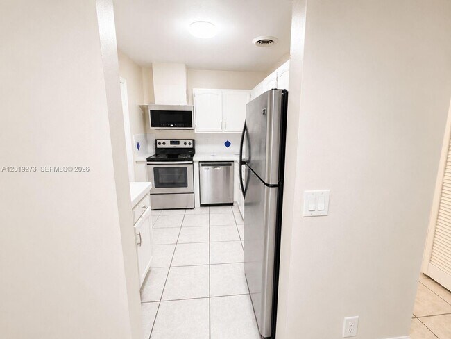 Foto del edificio - 5800 NE 22nd Way