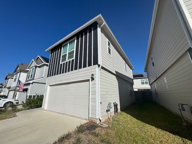 Building Photo - 3906 Deledda Dr