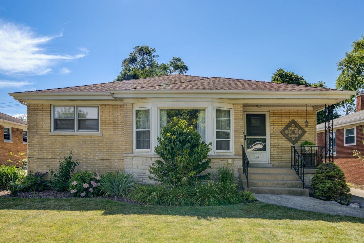 Primary Photo - 534 7th Ave