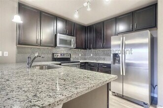 Building Photo - 9258 Rockhurst St