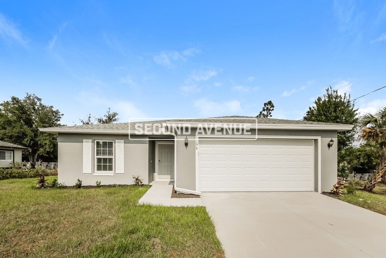 Primary Photo - 1196 W Taggard Rd