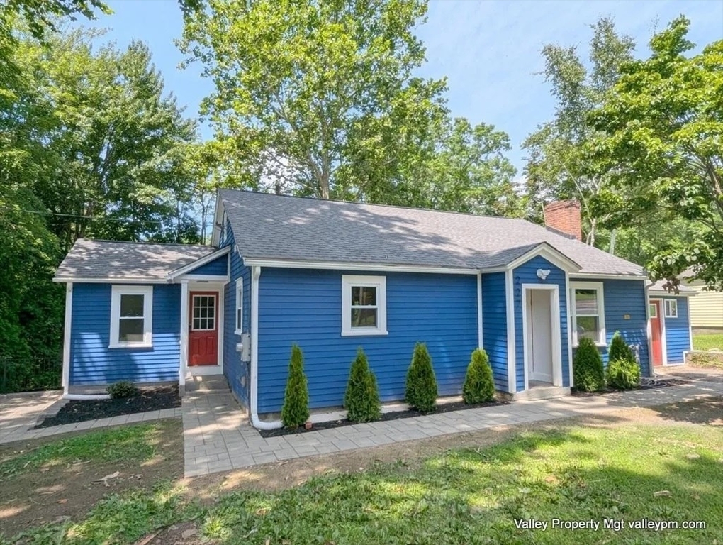 Primary Photo - 227 West St