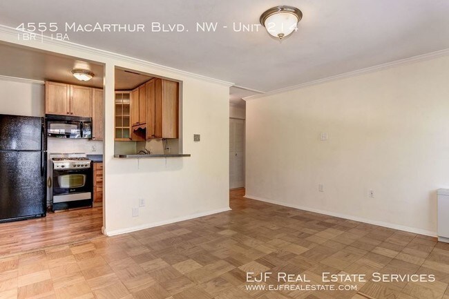 Building Photo - 4555 MacArthur Blvd NW