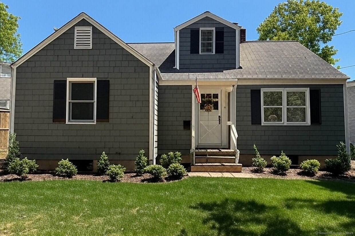 Primary Photo - 29 Ridgeley St