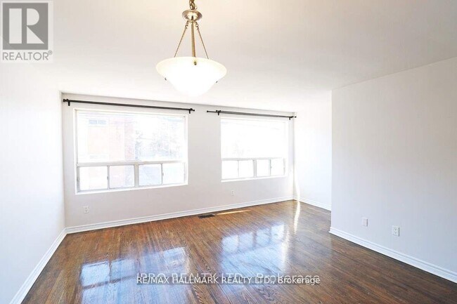 Building Photo - 1237E Woodbine Ave