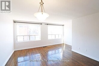 Building Photo - 1237E Woodbine Ave