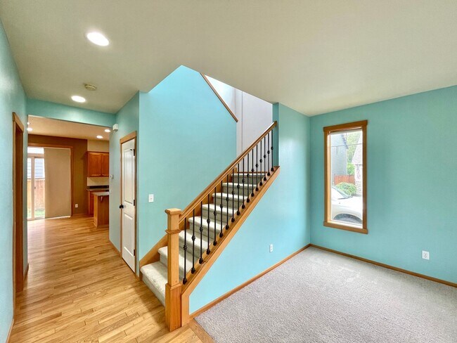 Building Photo - Great Home For Rent