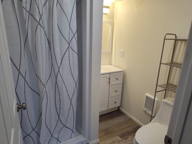 baño - 3039 SE Dune Ave