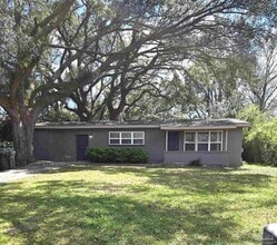 Building Photo - 915 Twinbrook Ave