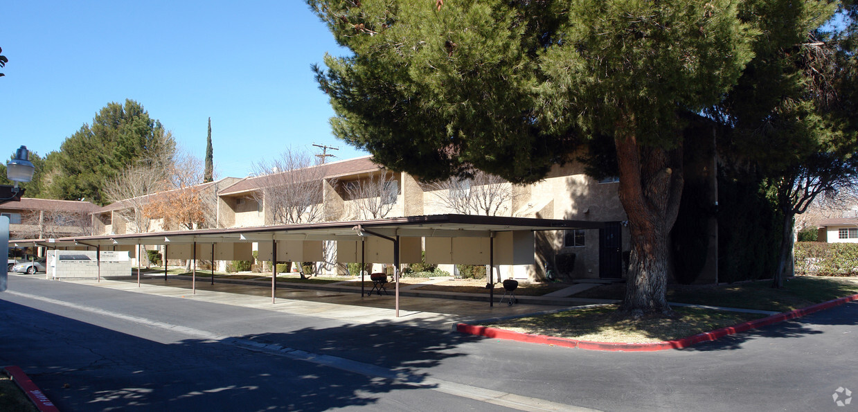 Primary Photo - 14299 La Paz Dr