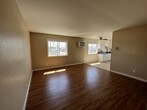 Foto principal - 14601 Vanowen St