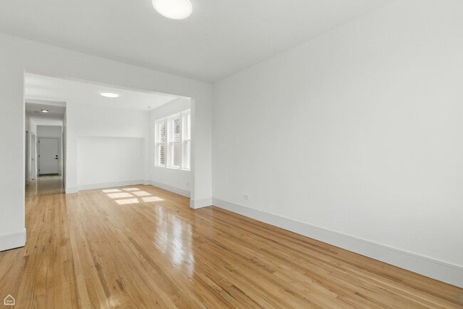 Building Photo - 1928 W 21st St