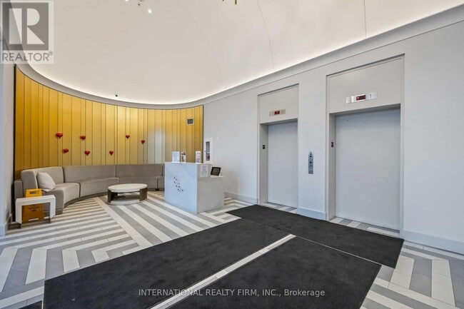 Photo du bâtiment - 10 Gibbs Rd