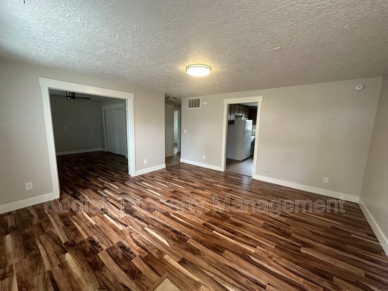 1525 North Marilyn Dr. Unit L, Layton, UT 84041 Condo for Rent in