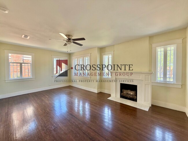 Foto del edificio - Tour Today! Charming 2 bedroom, 1 Bathroom!