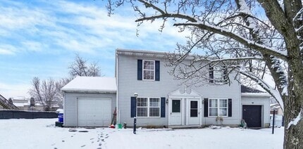 Building Photo - 2957 Solar Dr